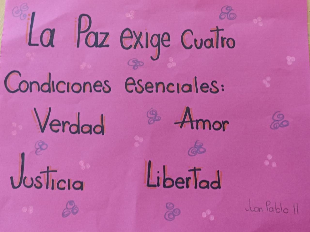 ESTUDIANTES7_ABRAZA_VERDAD